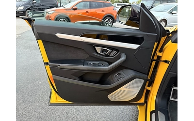 Lamborghini Urus Matrix-Head Up-360-Panorama-Ceramic-Bang&Olufsen-! - автомобили, коли, обяви за нови и употребявани 7