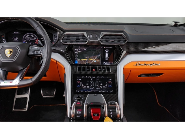 Lamborghini Urus 4.0 V8 - автомобили, коли, обяви за нови и употребявани 10