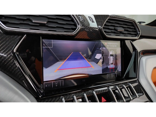 Lamborghini Urus 4.0 V8 - автомобили, коли, обяви за нови и употребявани 12