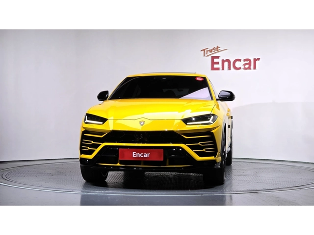 Lamborghini Urus 4.0 V8 - автомобили, коли, обяви за нови и употребявани 2