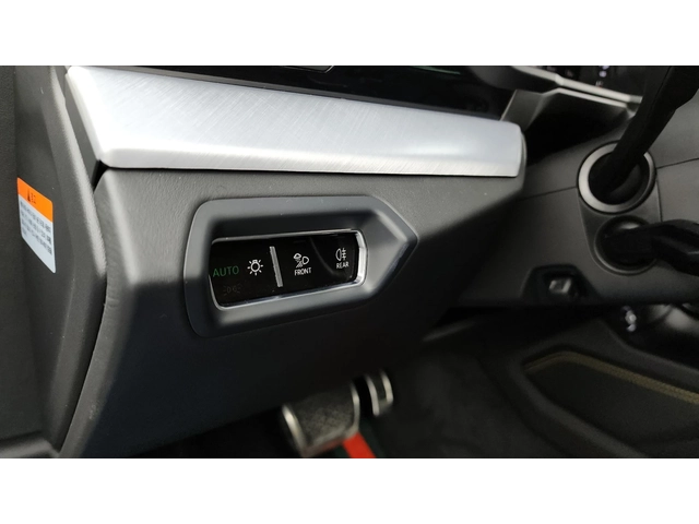 Lamborghini Urus 4.0 V8 - автомобили, коли, обяви за нови и употребявани 9