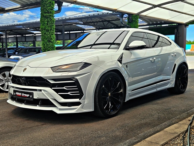 Lamborghini Urus NOVITEC/CARBONCERAMICA/TVx3/3DCAM/МАСАЖ/DISTR/LIZI - автомобили, коли, обяви за нови и употребявани 0