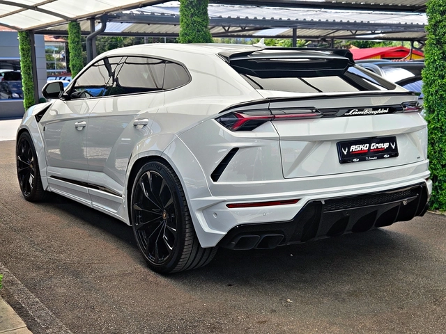 Lamborghini Urus NOVITEC/CARBONCERAMICA/TVx3/3DCAM/МАСАЖ/DISTR/LIZI - автомобили, коли, обяви за нови и употребявани 6