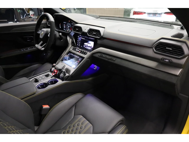 Lamborghini Urus PERFORMANTE* CARBON* CERAMIC* AKRAPOVIC* 23"* - автомобили, коли, обяви за нови и употребявани 15