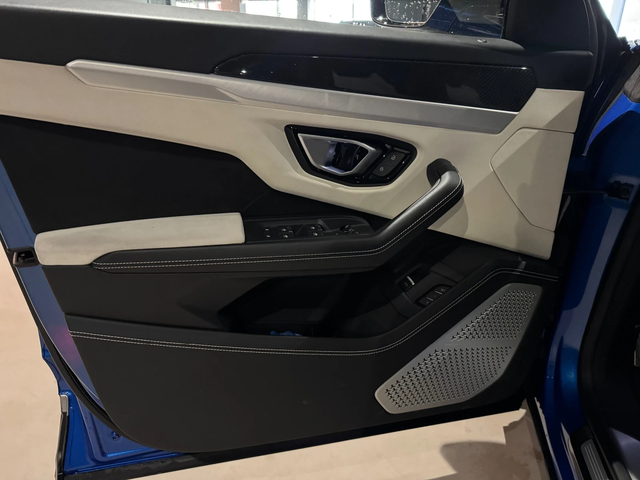 Lamborghini Urus Обява: 21742998502677488 - автомобили, коли, обяви за нови и употребявани 4