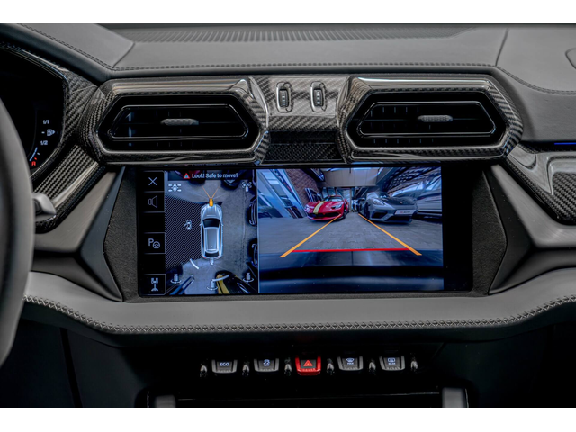 Lamborghini URUS SE/Akrapovic/Bang&Olufsen/Керамика/Карбон/Premium Edition - автомобили, коли, обяви за нови и употребявани 10