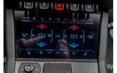 Lamborghini URUS SE/Akrapovic/Bang&Olufsen/Керамика/Карбон/Premium Edition - автомобили, коли, обяви за нови и употребявани 9