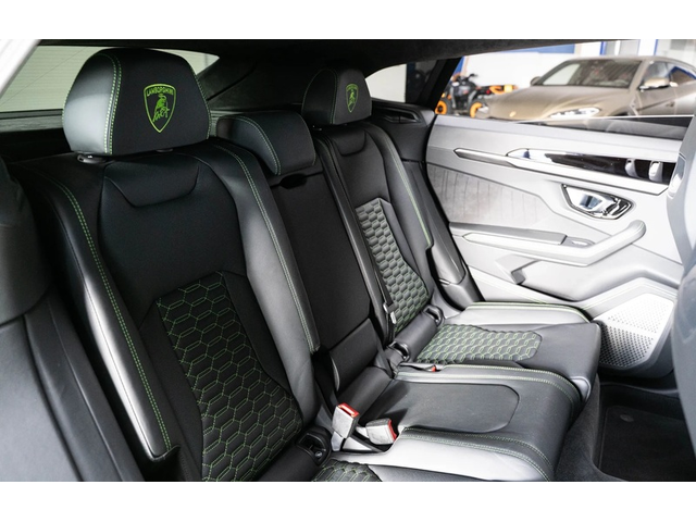 LAMBORGHINI URUS URUS 4.0 V8 4WD  - автомобили, коли, обяви за нови и употребявани 9