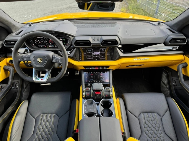 LAMBORGHINI URUS URUS SE 4.0 V8 Plug-in Hybrid 4WD - автомобили, коли, обяви за нови и употребявани 7