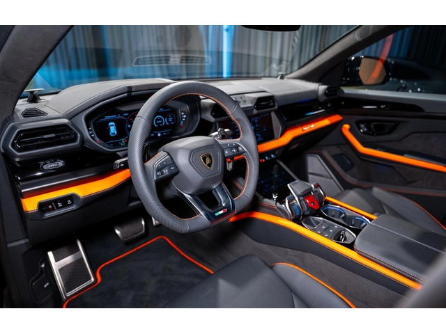 LAMBORGHINI URUS URUS SE 4.0 V8 Plug-in Hybrid 4WD - автомобили, коли, обяви за нови и употребявани 8