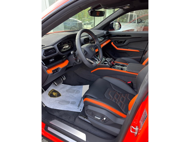 LAMBORGHINI Urus Urus SE 4.0 V8 Plug-in Hybrid 4WD - автомобили, коли, обяви за нови и употребявани 4