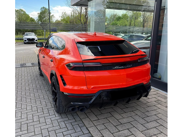 LAMBORGHINI Urus Urus SE 4.0 V8 Plug-in Hybrid 4WD - автомобили, коли, обяви за нови и употребявани 1