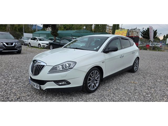Lancia Delta 1.4i 120k.c - автомобили, коли, обяви за нови и употребявани 2