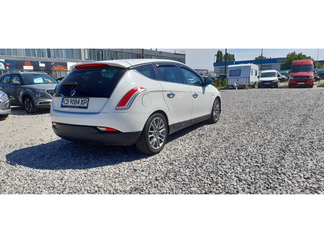 Lancia Delta 1.4i 120k.c - автомобили, коли, обяви за нови и употребявани 5