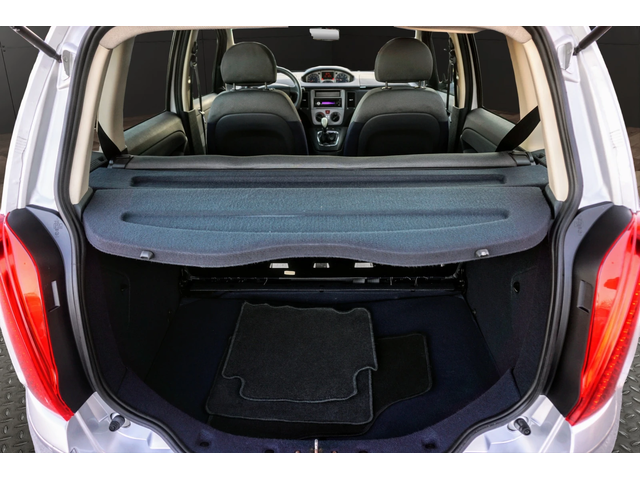 Lancia Musa 1.4i - автомобили, коли, обяви за нови и употребявани 14