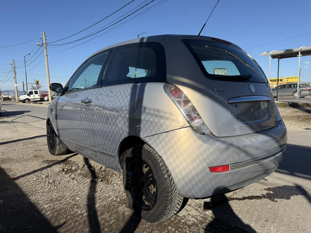 Lancia Ypsilon 1, 400 EURO4 - автомобили, коли, обяви за нови и употребявани 2