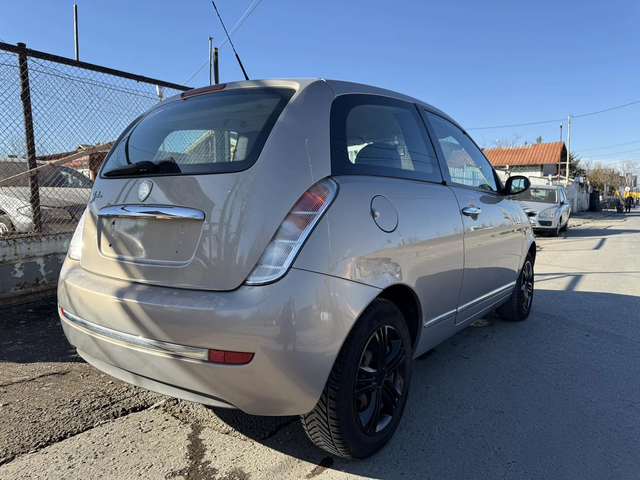 Lancia Ypsilon 1, 400 EURO4 - автомобили, коли, обяви за нови и употребявани 4
