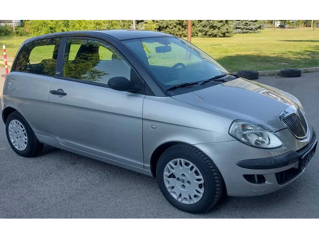 Lancia Ypsilon 1,2i 60ps KLIMA - автомобили, коли, обяви за нови и употребявани 1