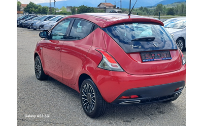 Lancia Ypsilon 1, 3 m-jet MOMO DESIGNE - автомобили, коли, обяви за нови и употребявани 6