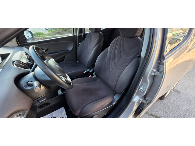 Lancia Ypsilon 1.2i 70k.c EURO 5B ITALIA - автомобили, коли, обяви за нови и употребявани 9