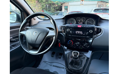 Lancia Ypsilon 1.2I - автомобили, коли, обяви за нови и употребявани 10