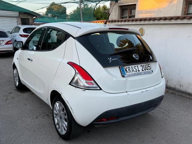 Lancia Ypsilon 1.2I - автомобили, коли, обяви за нови и употребявани 3
