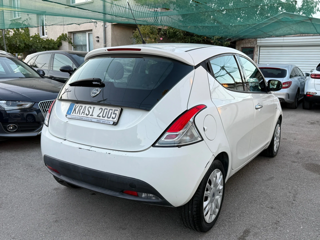 Lancia Ypsilon 1.2I - автомобили, коли, обяви за нови и употребявани 5