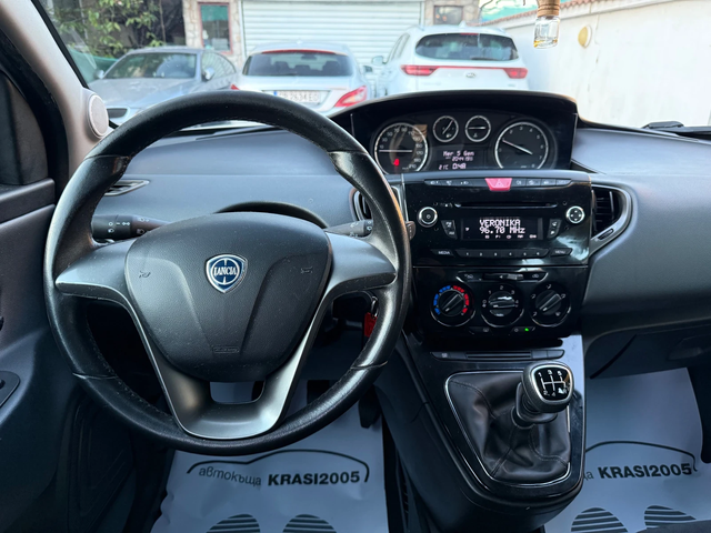 Lancia Ypsilon 1.2I - автомобили, коли, обяви за нови и употребявани 8