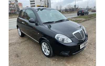 lancia-ypsilon - 2