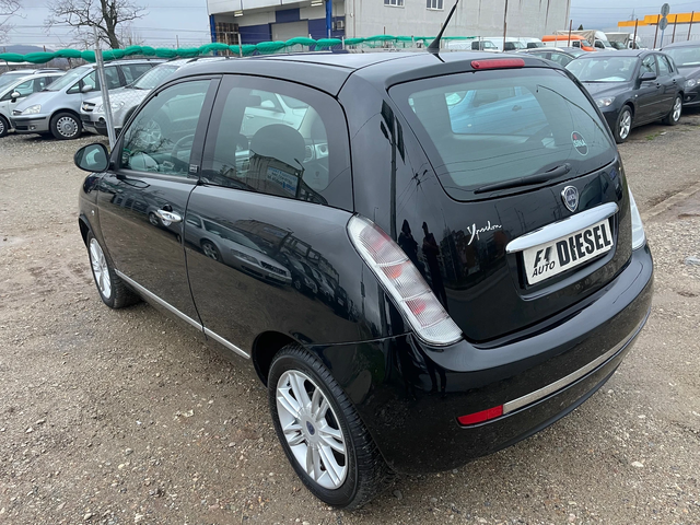 Lancia Ypsilon 1.3-M-jet-U-N-Y-C-A - автомобили, коли, обяви за нови и употребявани 9