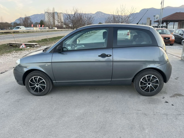 Lancia Ypsilon 1.3I 60кс EURO 4 KЛИМАТИК - автомобили, коли, обяви за нови и употребявани 5