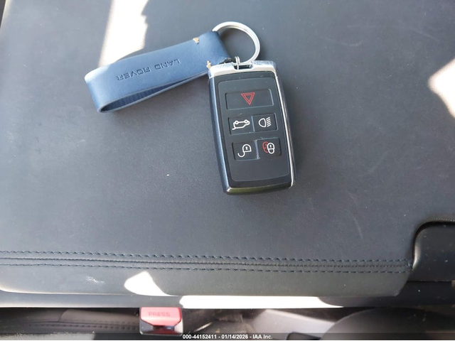 Land Rover DEFENDER 2.0L I-4 DI, DOHC, VVT, TURBO, 296HP All Wheel Drive - автомобили, коли, обяви за нови и употребявани 10