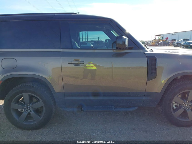 Land Rover DEFENDER 2.0L I-4 DI, DOHC, VVT, TURBO, 296HP All Wheel Drive - автомобили, коли, обяви за нови и употребявани 12