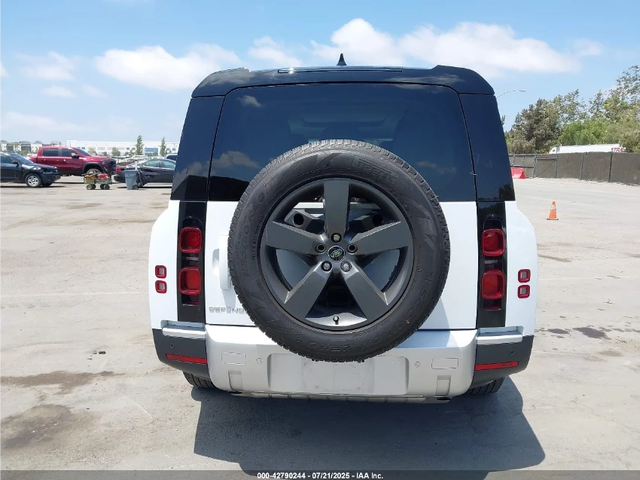 Land Rover Defender 130 P300 S - автомобили, коли, обяви за нови и употребявани 3