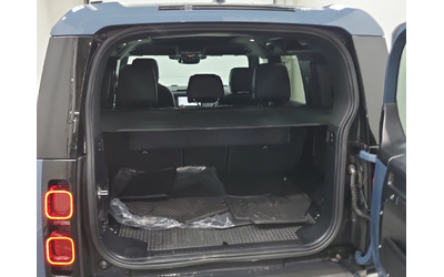 Land Rover Defender 110 X-Dynamic SE AWD - автомобили, коли, обяви за нови и употребявани 11