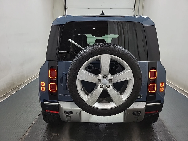 Land Rover Defender 110 X-Dynamic SE AWD - автомобили, коли, обяви за нови и употребявани 4