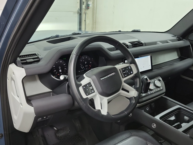 Land Rover Defender 110 X-Dynamic SE AWD - автомобили, коли, обяви за нови и употребявани 6