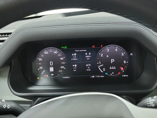 Land Rover Defender 110 X-Dynamic SE AWD - автомобили, коли, обяви за нови и употребявани 7