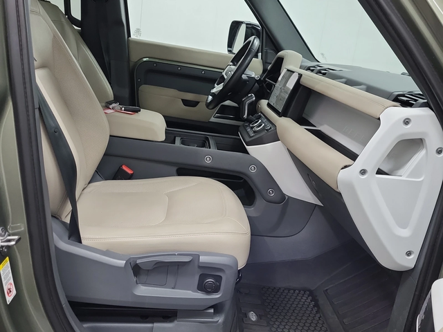 Land Rover Defender 110 S AWD - автомобили, коли, обяви за нови и употребявани 12