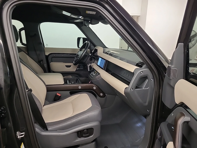 Land Rover Defender 110 X-Dynamic SE AWD - автомобили, коли, обяви за нови и употребявани 13