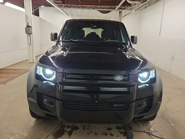 Land Rover Defender 110 X-Dynamic SE AWD - автомобили, коли, обяви за нови и употребявани 4