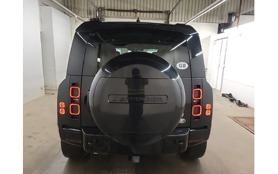 land-rover-defender - 5