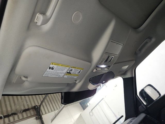 Land Rover Defender 110 S AWD - автомобили, коли, обяви за нови и употребявани 11