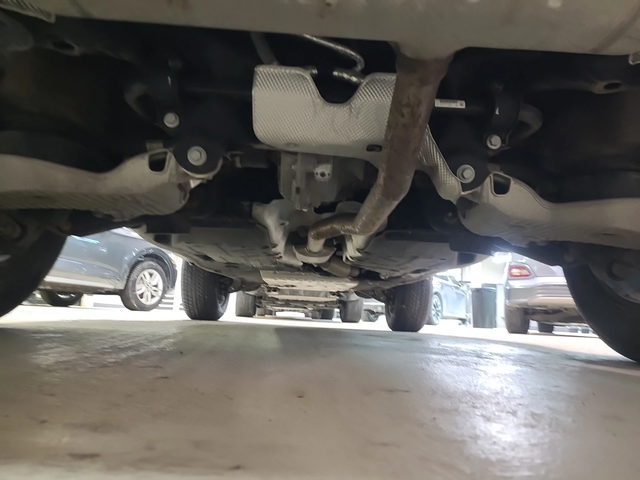 Land Rover Defender 110 S AWD - автомобили, коли, обяви за нови и употребявани 15