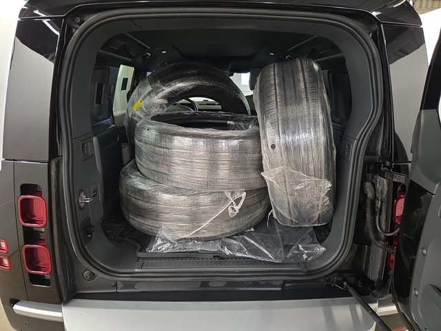 Land Rover Defender 110 S AWD - автомобили, коли, обяви за нови и употребявани 6