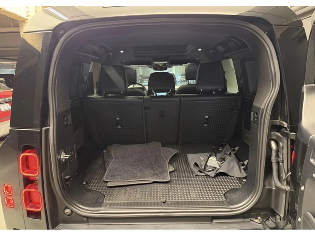 Land Rover Defender 110 * P300 * 360 КАМЕРА * CARFAX * - автомобили, коли, обяви за нови и употребявани 13