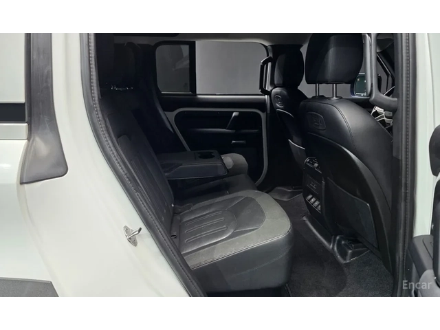 Land Rover Defender | AWD | Air Suspension | 360  Camera | ACC - автомобили, коли, обяви за нови и употребявани 11