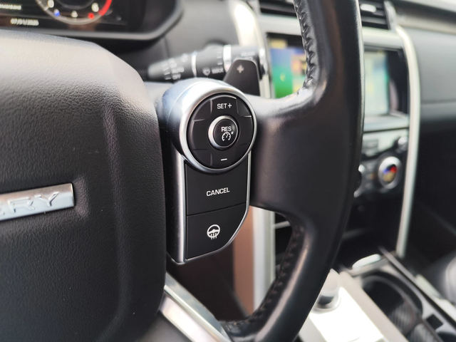 Land Rover Discovery 2.0D* 4X4* LED* NAVI* КОЖА* EURO6B* - автомобили, коли, обяви за нови и употребявани 8