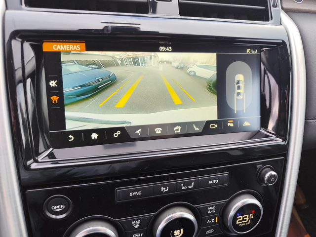 Land Rover Discovery 2.0D* 4X4* LED* NAVI* КОЖА* EURO6B* - автомобили, коли, обяви за нови и употребявани 9