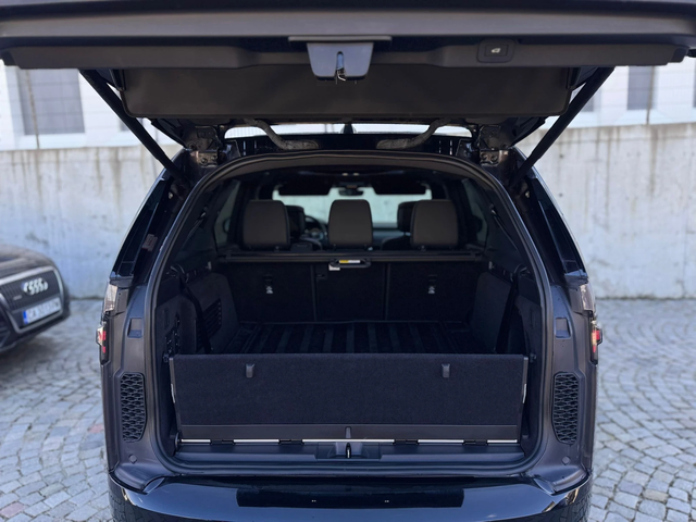 Land Rover Discovery SE/R-Dynamic/NAVI/P360/PANO/LED/Full/13 хил.км.!!! - автомобили, коли, обяви за нови и употребявани 6